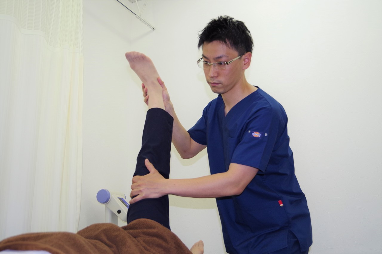 西宮市の鍼灸院松本はりきゅう施術院のカウンセリングの様子